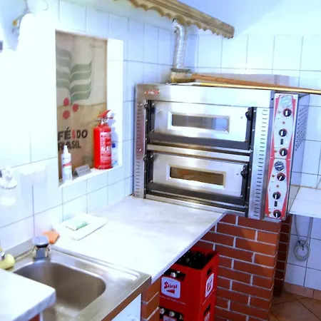 Apartment Cityloft Mit Pizzaofen & Bar Fur Familie & Gruppen