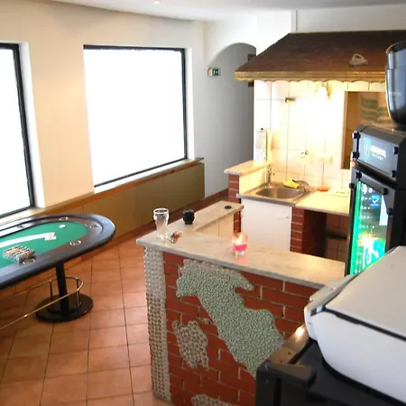 Cityloft Mit Pizzaofen & Bar Fur Familie & Gruppen